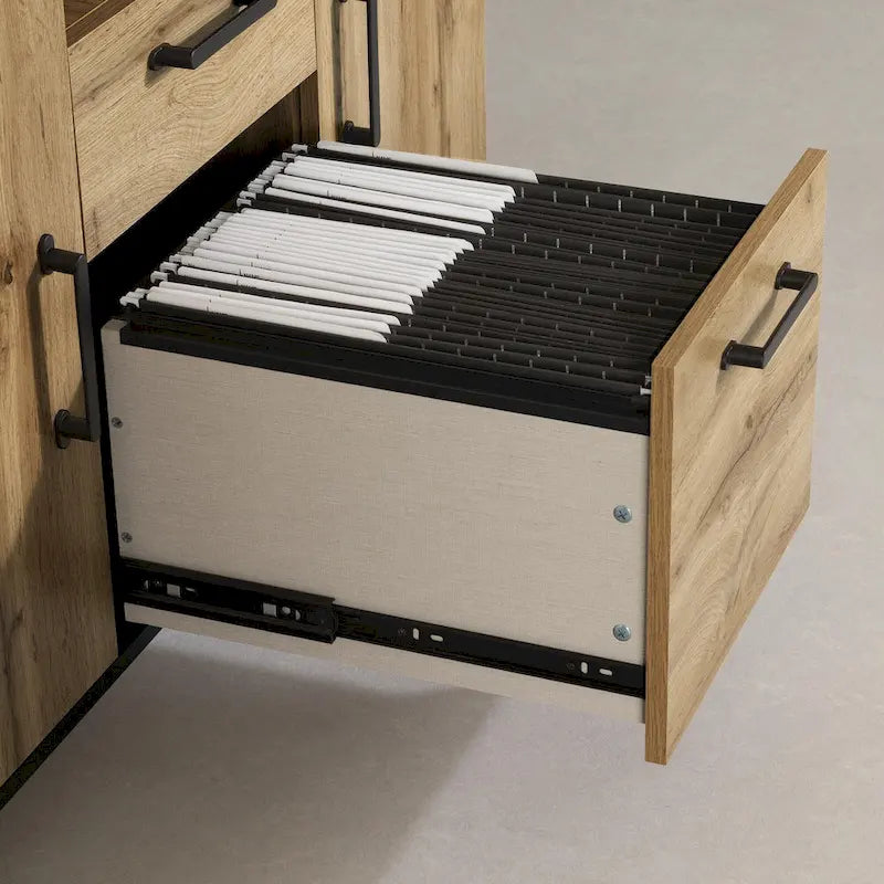 Ezra Credenza