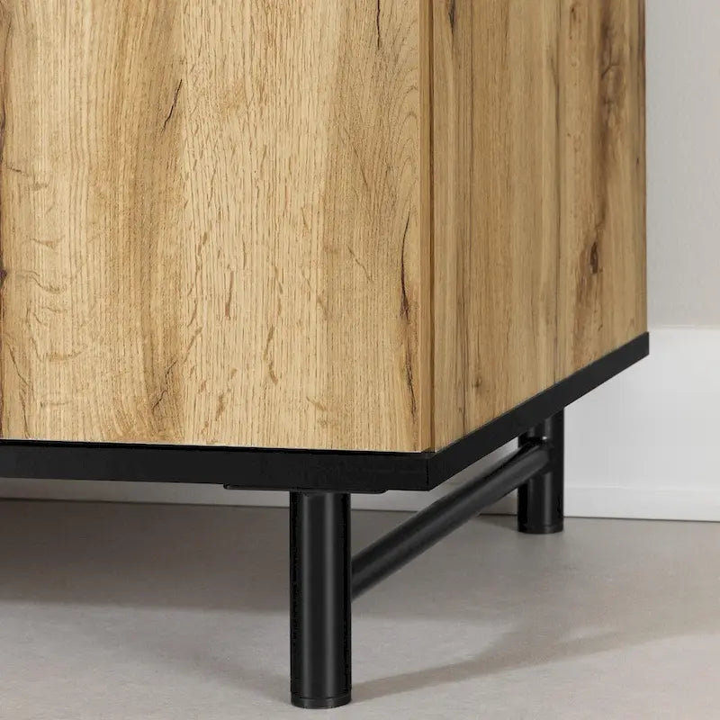 Ezra Credenza